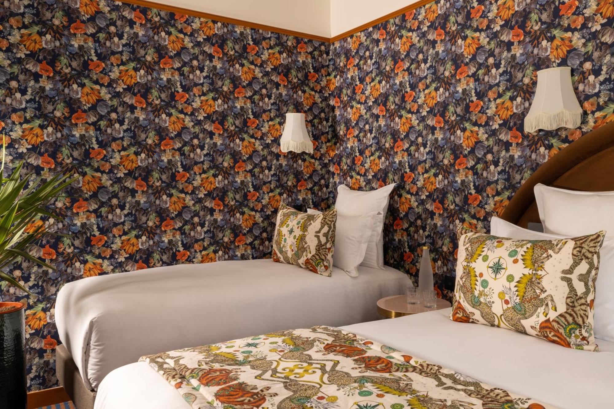 Hotel Ginette A La Folie & Spa Paris Luaran gambar